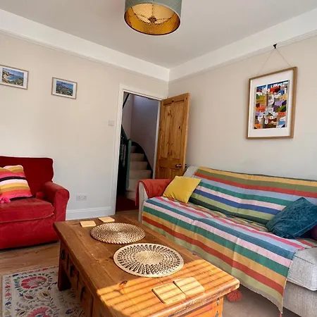 Peaceful, Relaxing Cottage-3
